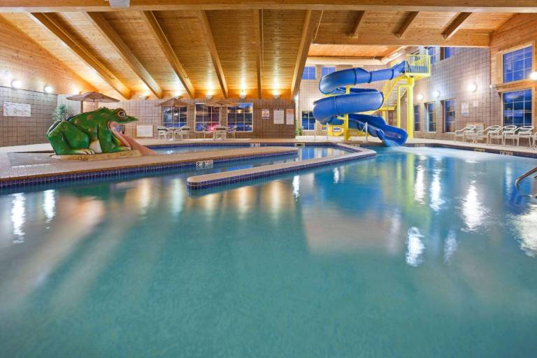 AmericInn by Wyndham Wetmore Munising — photo 5