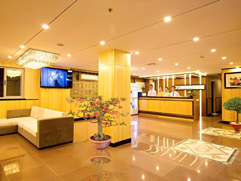 Golden Rain 2 Hotel — photo 5