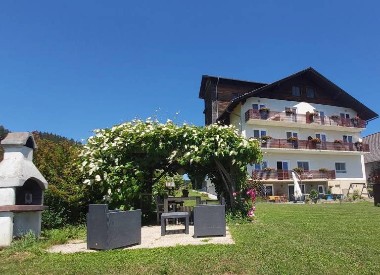 Appartement Fewo Bad WC 1 Schlafraum
