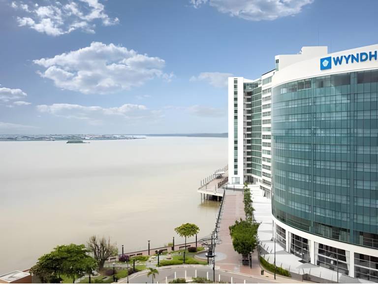 Wyndham Guayaquil Puerto Santa Ana