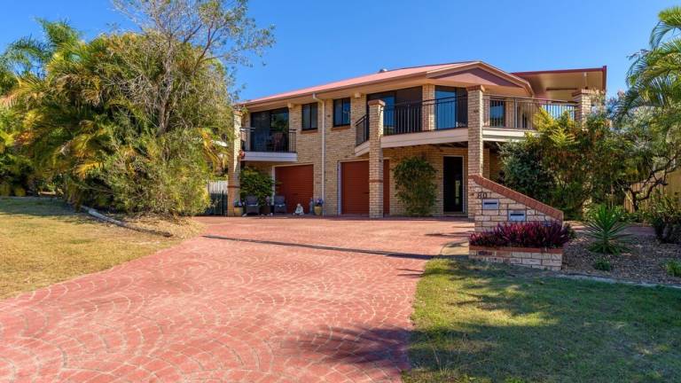 House Rainbow Beach
