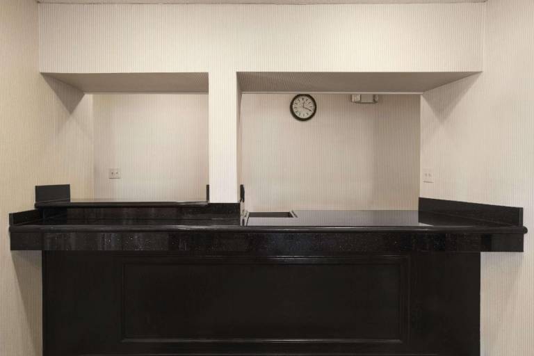 Days Inn by Wyndham Grants — photo 5