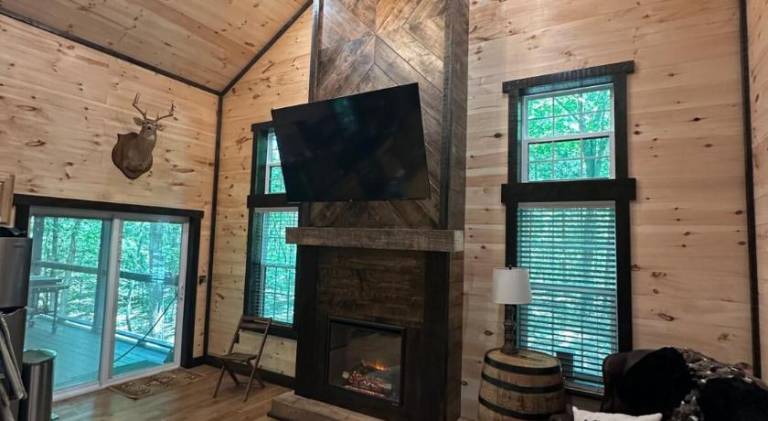 Beautiful villa | Dogs allowed in Kent, KY