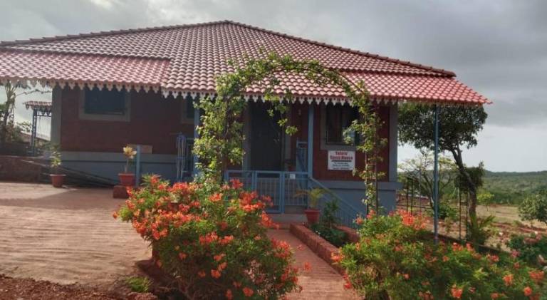 Fulora Guest House only Family Welcomed