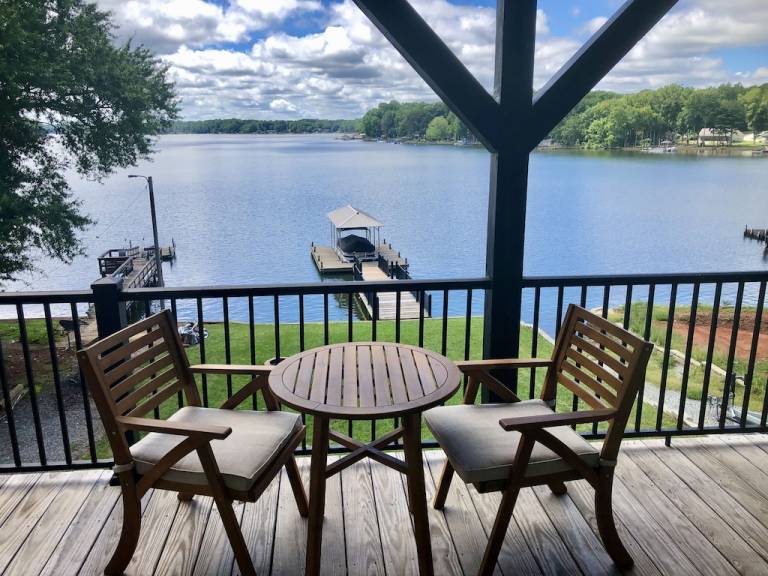 House High Rock Lake