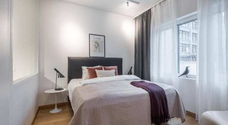 Pleasant rental apartment with yard, sauna & barbeque | Near Rock Church | Perfect for remote work | Pet-friendly in Helsinki