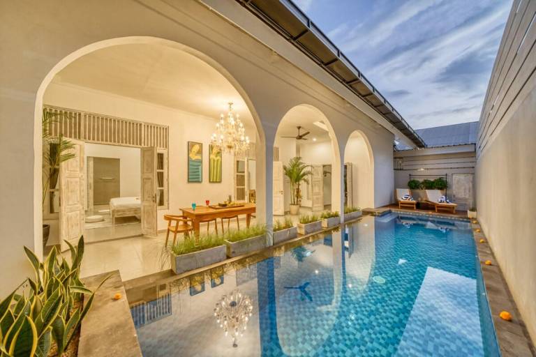 Villa with yard, terrace & private pool | Perfect for remote work | Pet-friendly in Canggu