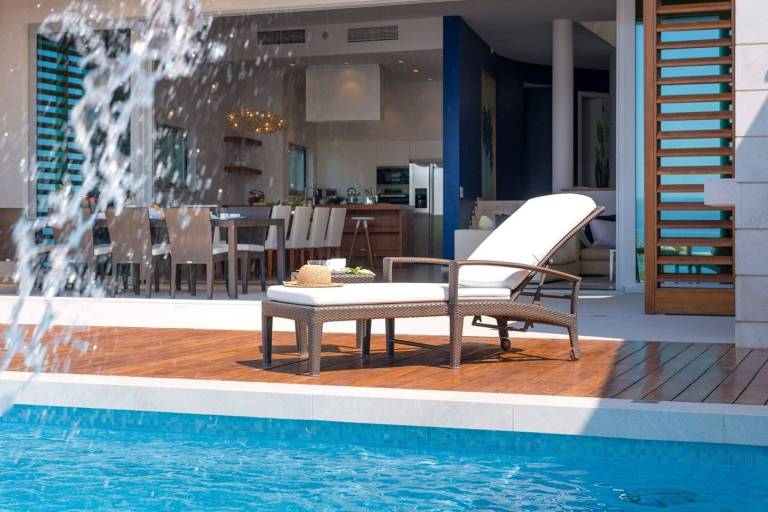 Luxury Beachfront Villa Brela Pride with Pool, Gym — photo 3