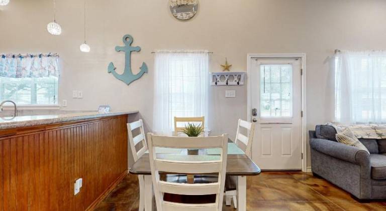 House with 2 rooms for 4 persons — photo 4