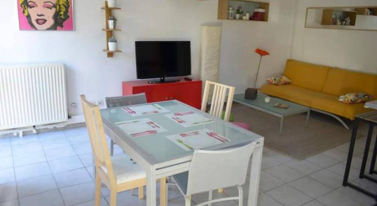 F3 climatise-terrasse 30 m2- Parking-Antigone — photo 4