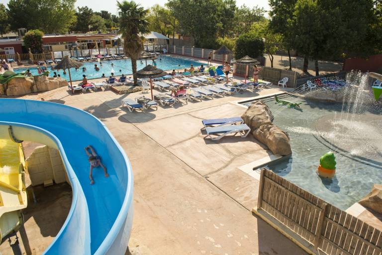 Camping with pool & terrace — photo 3