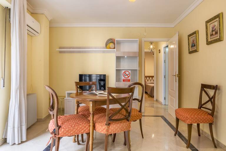 Holiday apartment with fast internet | Near Granada Cathedral | City view | Good for workation — photo 2