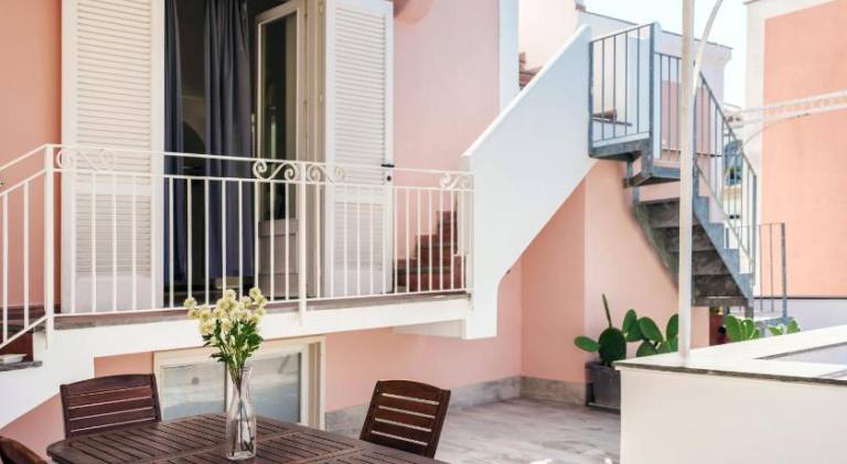 Serviced apartment with terrace | Close to the beach | Pet-friendly — photo 4