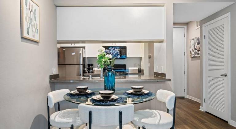 Rental apartment with 2 rooms for 6 persons — photo 3