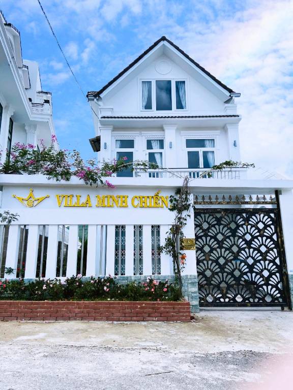 Villa with BBQ & garden in Da Lat