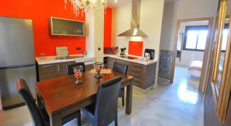 Apartment with patio | Next to Metropol Parasol | Pets allowed — photo 3