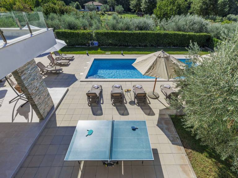 Fully equipped ample house with grill, sauna & patio | Pet-friendly — photo 3
