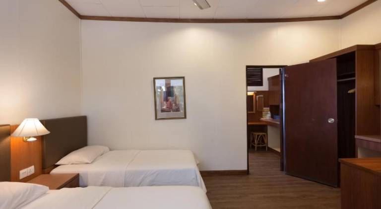 Tuna Bay Island Resort