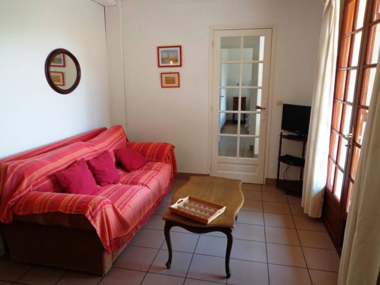 Nice gite with terrace, BBQ & garden | Pet-friendly — photo 2