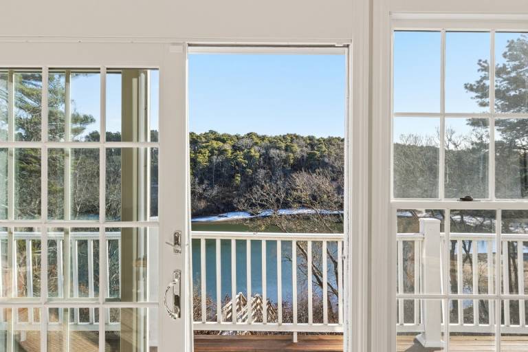 Lake front, Near Beach, AC, WiFi, Pet Friendly near Bike Path — photo 5
