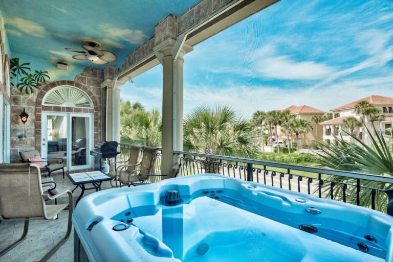 Child-friendly vacation home with pool, barbecue & hot tub | Sea view | Pets are welcome — photo 5
