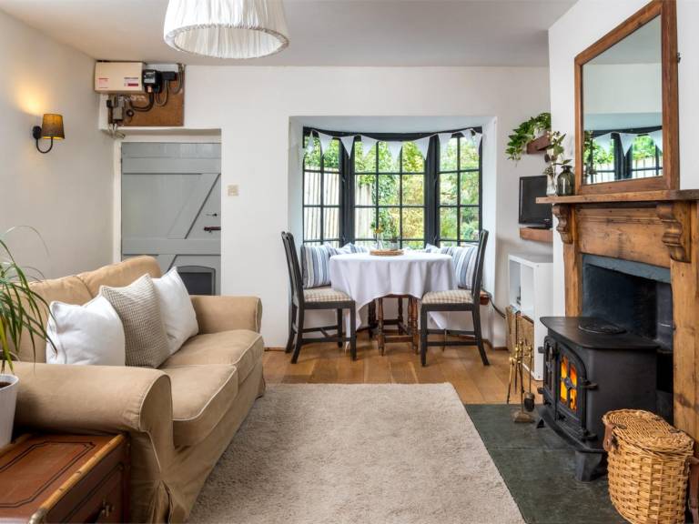 Cottage with garden, BBQ & terrace | Water view | Pets are welcome — photo 3