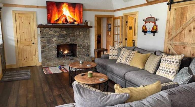 Vacation home | Pet-friendly in Maggie Valley, NC