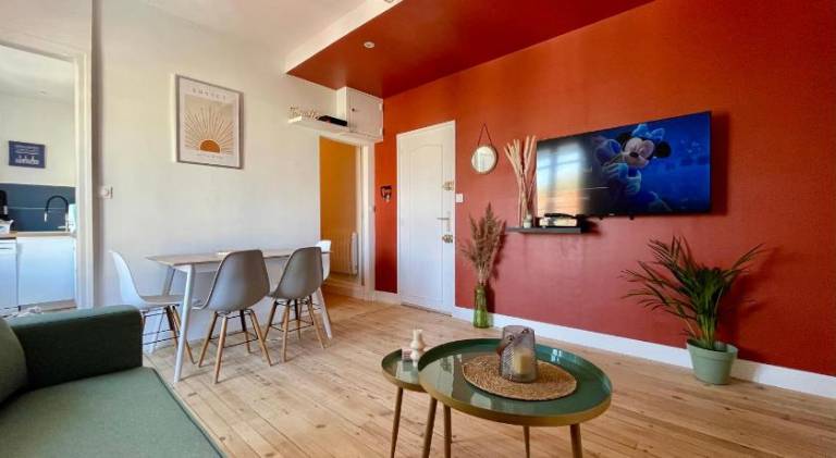 Rental apartment | Pets allowed in Montreuil