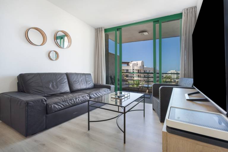 Vacation Apartment 'Espectacular Y Amplio Las Américas' with Private Pool, Private Terrace and Wi-Fi — photo 5