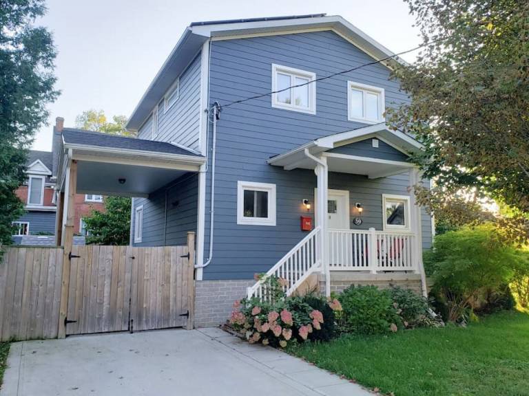 House Waterloo
