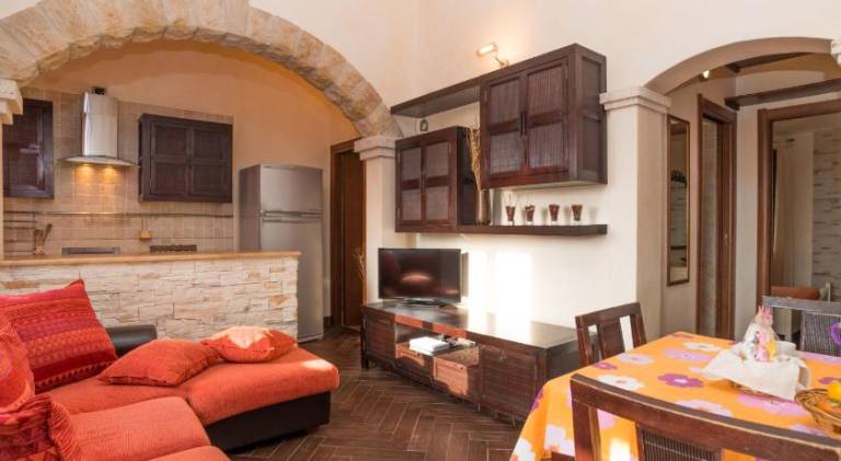 Apartment with 2 rooms for 4 persons — photo 2