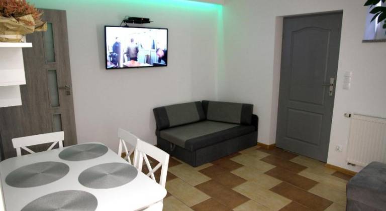 Holiday apartment with 2 rooms for 5 persons — photo 4