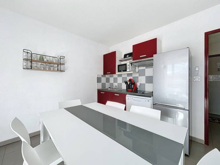 Rental apartment with 2 rooms for 8 persons — photo 4