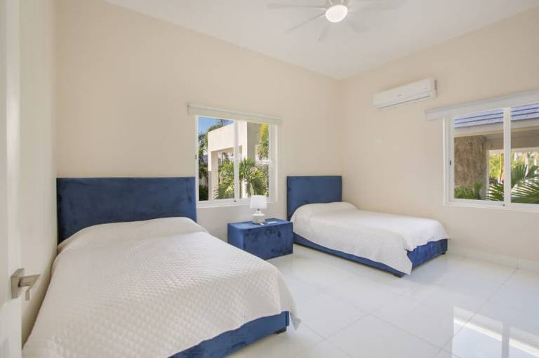 Stunning 6br villa with ocean view in Cap Cana — photo 5