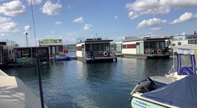 Hausboot  Braunsbedra