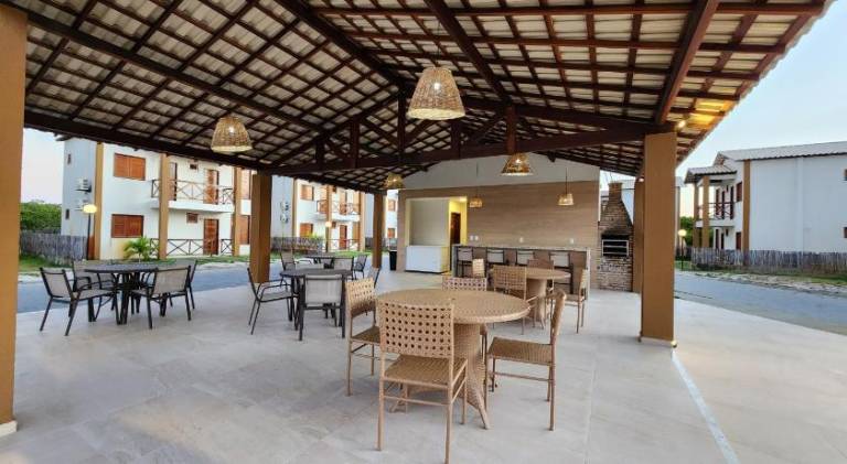 House with BBQ, terrace & pool | Pet-friendly — photo 4