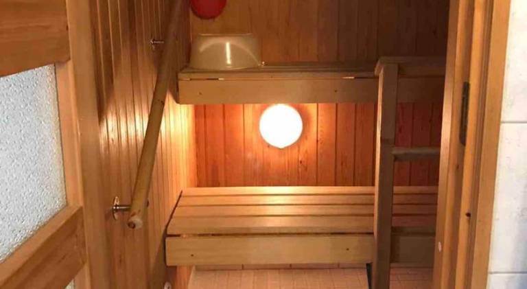 Apartment with sauna — photo 3