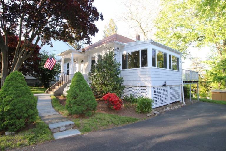 House  Rowayton