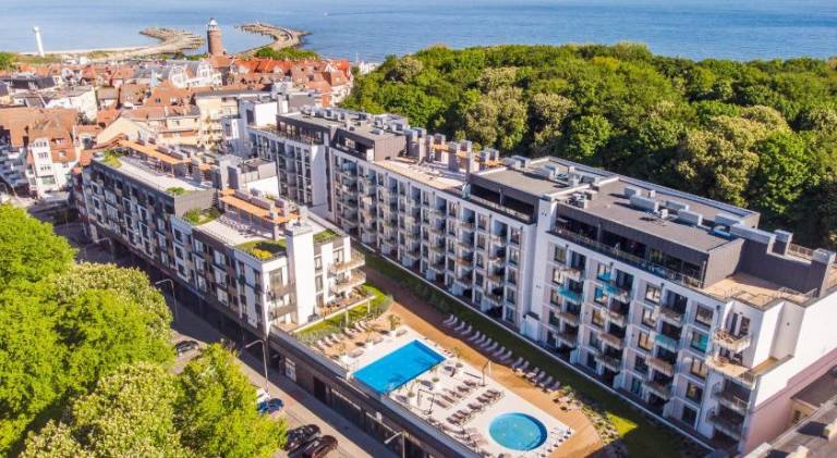 Rental apartment with hot tub & pool in Kolobrzeg