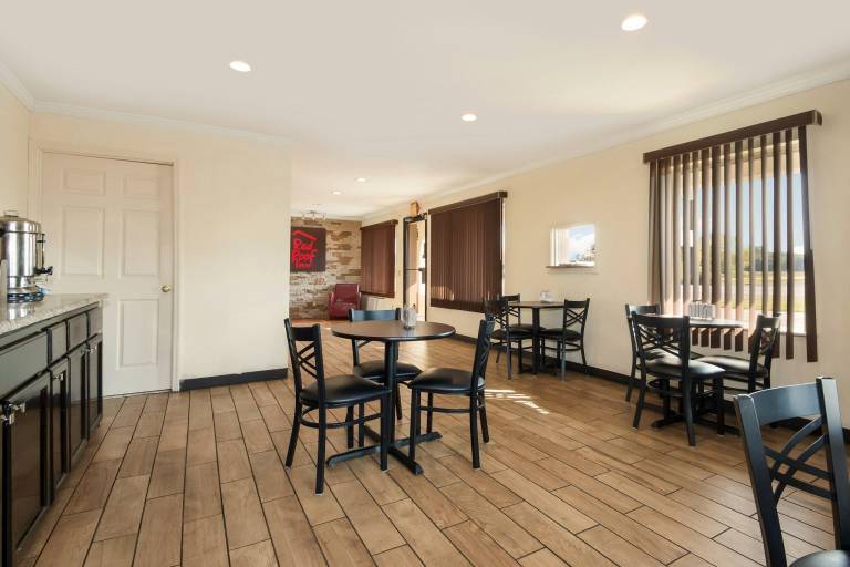 Red Roof Inn Santee — photo 3