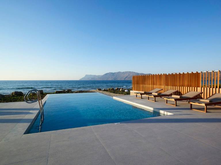 Vacation home with barbeque, terrace & garden — photo 4