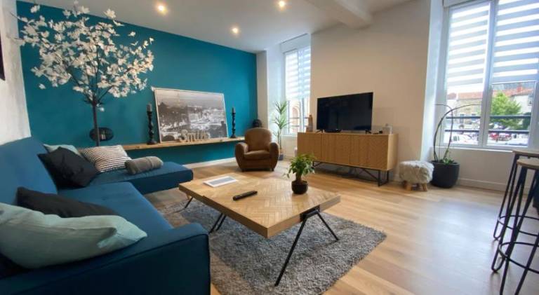 Rental apartment with 3 rooms for 8 persons in Bressuire