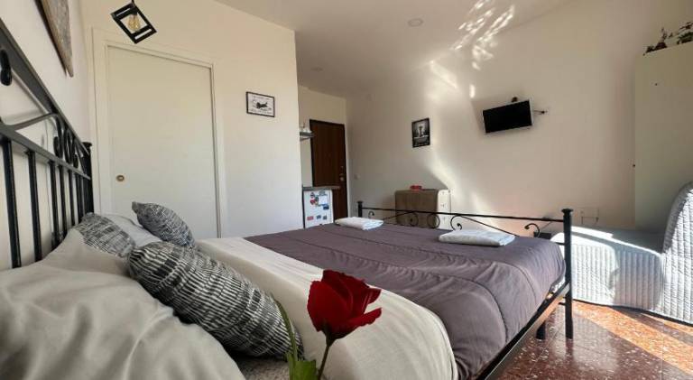 Holiday apartment with patio | Suitable for remote work in Casoria