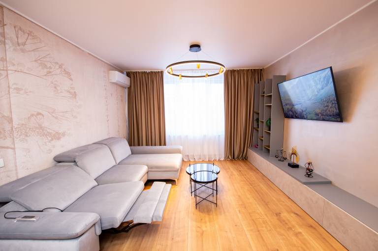 Rental apartment | Close to Romanian Athenaeum | City view — photo 2