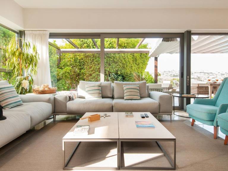 Fully equipped pleasant house with terrace, private pool & garden | Mountain view | Pets are welcome — photo 2