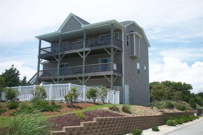 House Emerald Isle