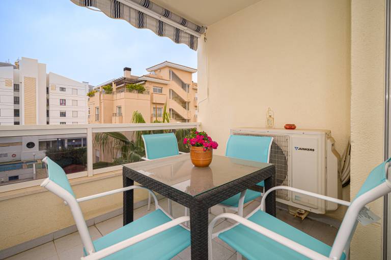 Fully equipped holiday apartment with terrace, garden & pool | Next to the beach | Dogs allowed — photo 4