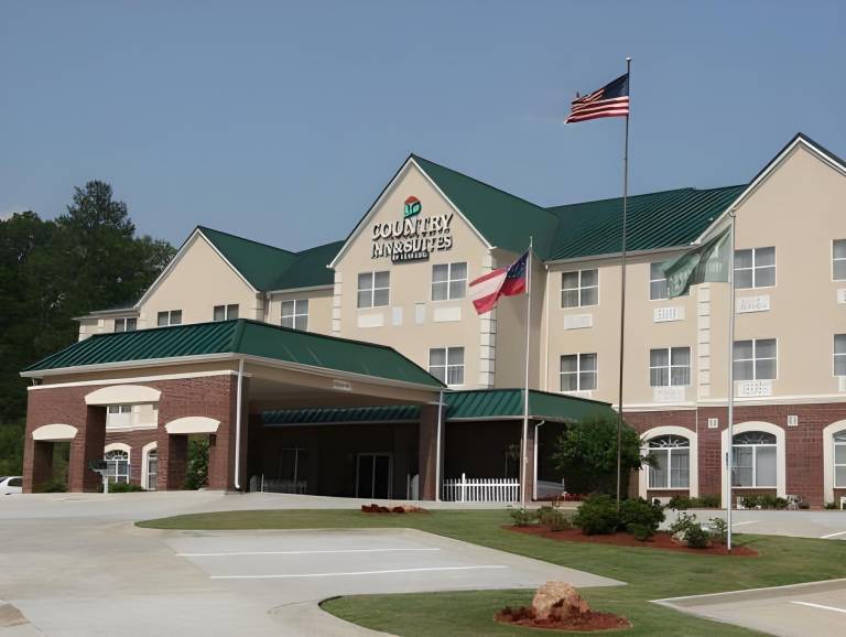 Comfort Inn & Suites Cartersville - Emerson Lake Point in Cartersville, GA