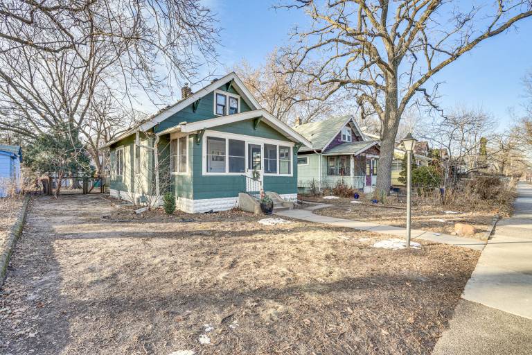 Walk to Beach + Lake Nokomis: Minneapolis Home! — photo 3