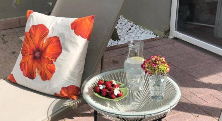 Child-friendly beautiful lodge with grill, terrace & yard | Close to the beach | Perfect for remote work | Dogs allowed — photo 3